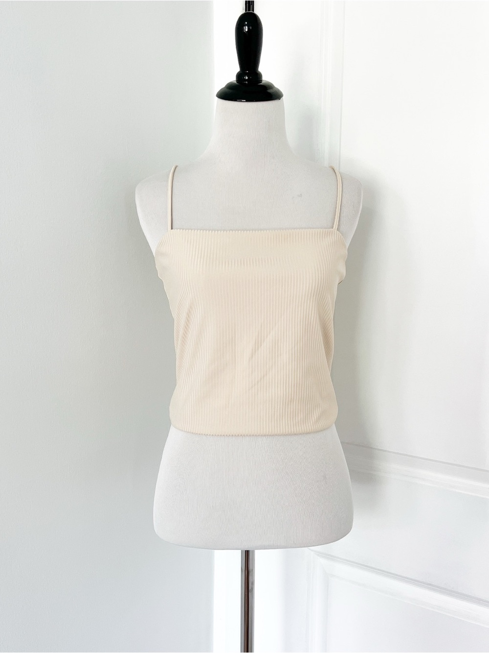 Monki Cream Ribbed Spaghetti-Strap Camisole - Medium